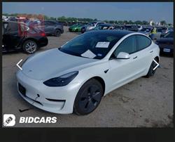 تسلا موديل 3